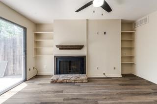 Building Photo - 6910 Hart Ln