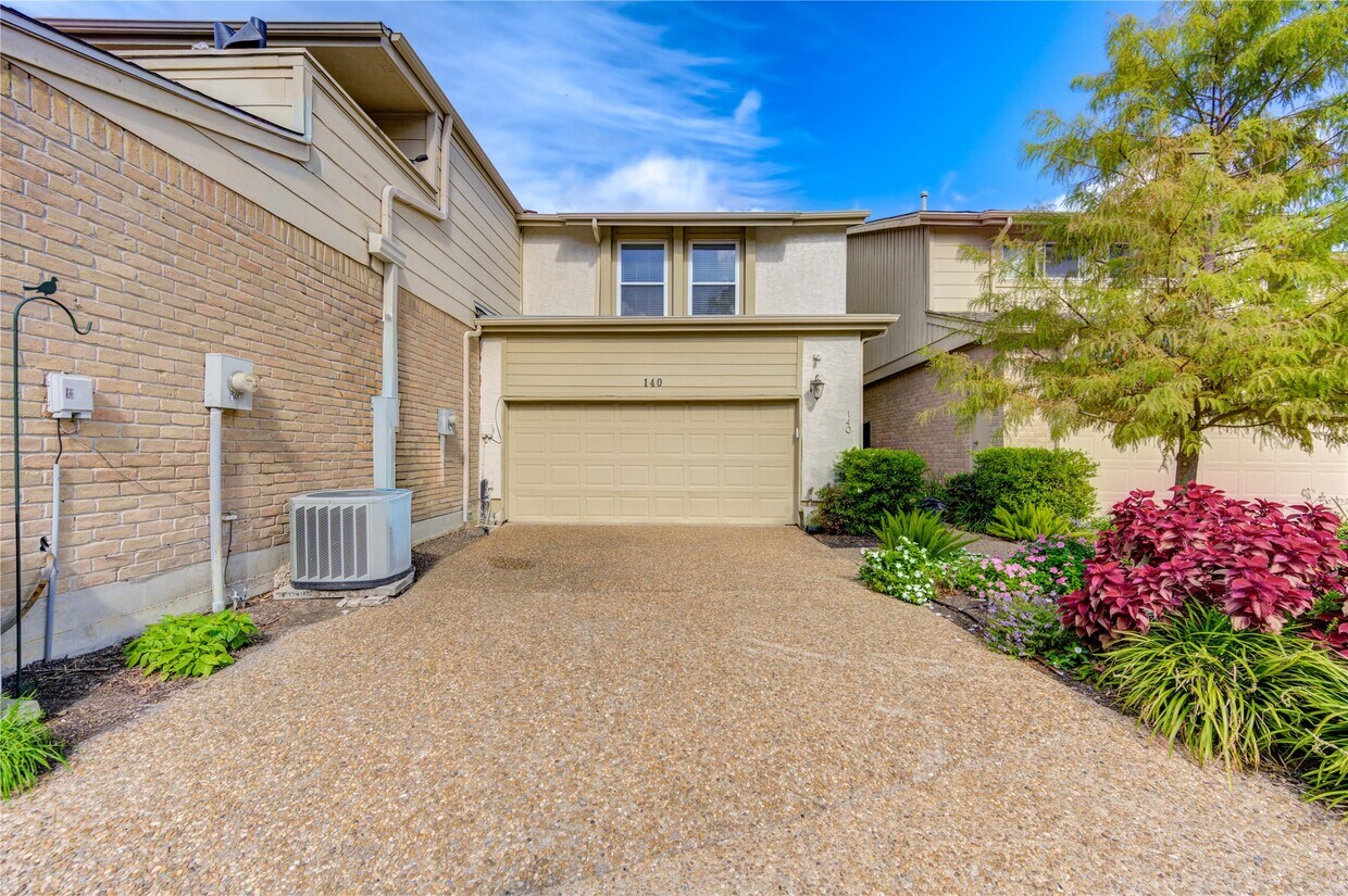 Foto principal - 12625 Memorial Dr