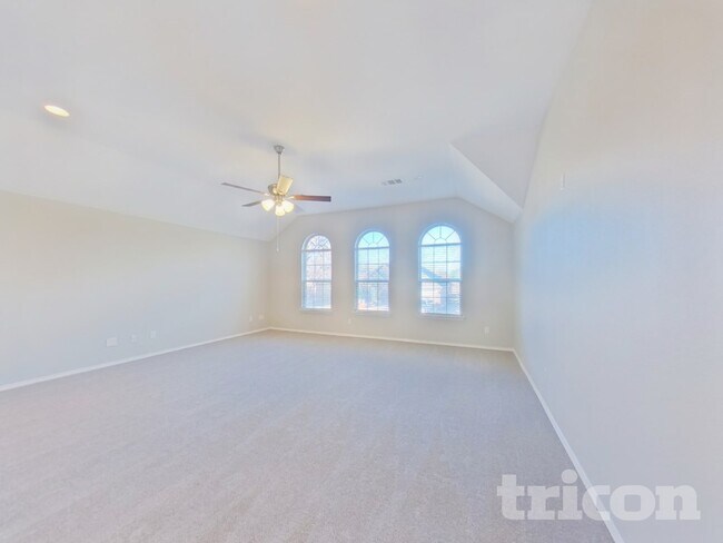 Building Photo - 10309 Bradshaw Dr