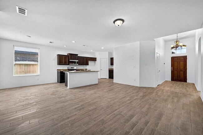 Foto del edificio - 7305 Fossell Ranch Rd