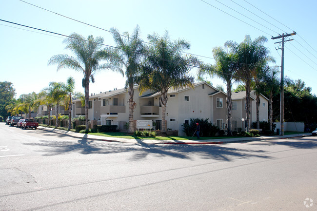 Foto del edificio - Carlsbad Sunset Senior Apartments