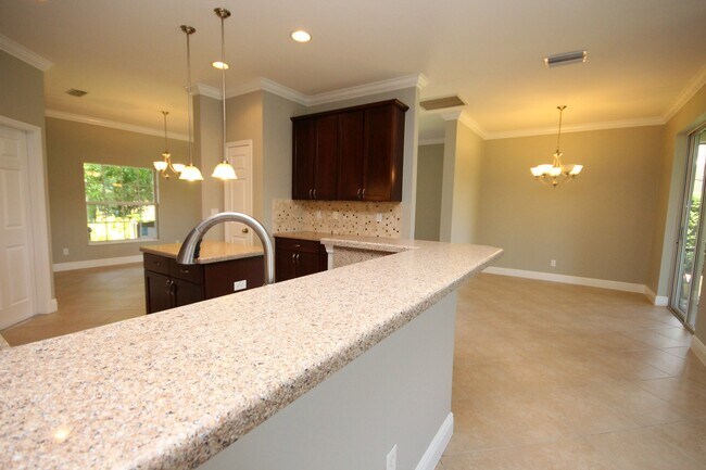 Building Photo - 8578 Colony Trace Dr