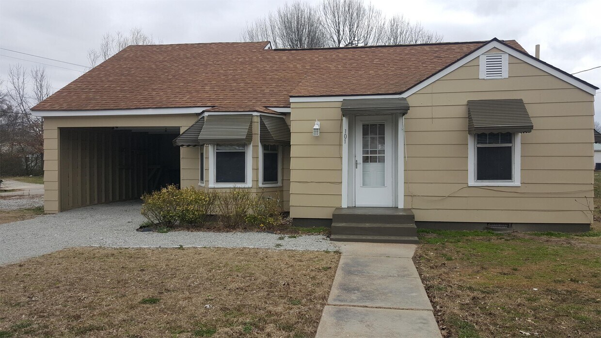 101 S 17th Ave, Paragould, AR 72450 House Rental in Paragould, AR