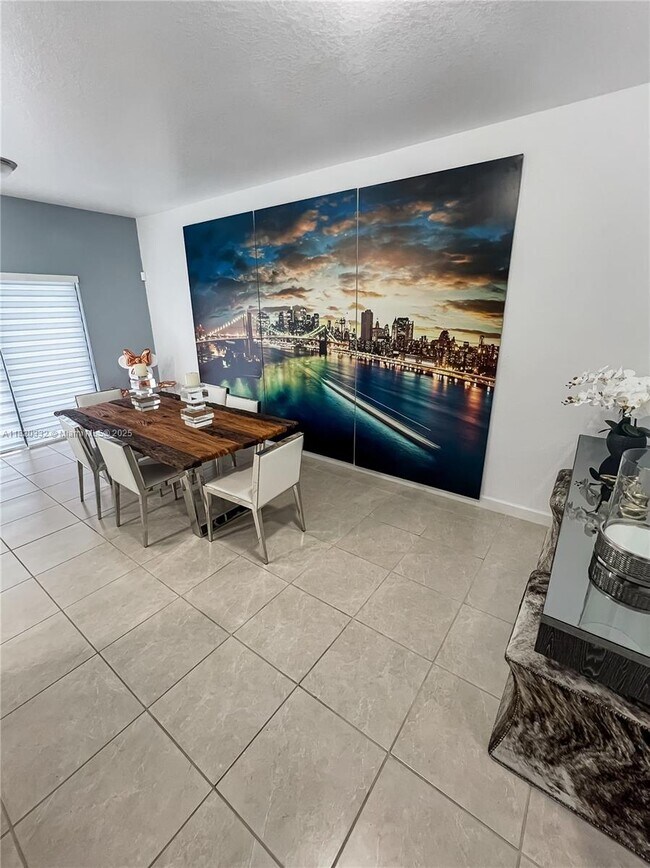 Foto del edificio - 10598 W 32nd Ln