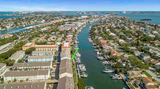 Building Photo - 1109 Pinellas Bayway S