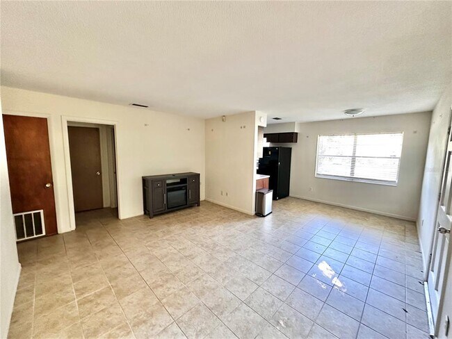 Foto del edificio - 838 E Indiana Ave