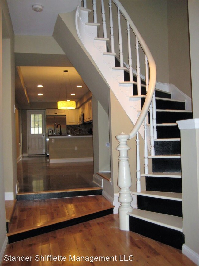 Foto del edificio - 3 br, 2.5 bath House - 1028 Hollins Street