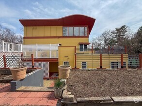 Building Photo - 5 Avondale Ave
