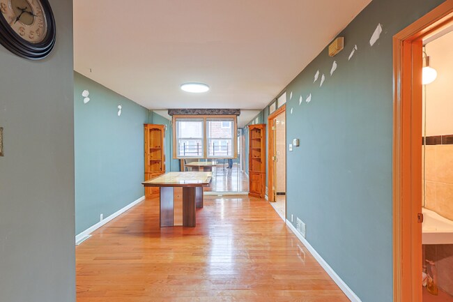 Foto del edificio - 2421 Vista St