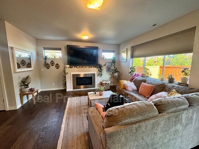 Building Photo - 3424 159th Ln SW