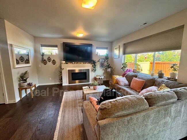 Foto del edificio - 3424 159th Ln SW