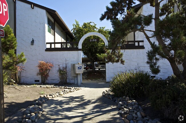 Foto del edificio - 2190 Chanticleer Ave