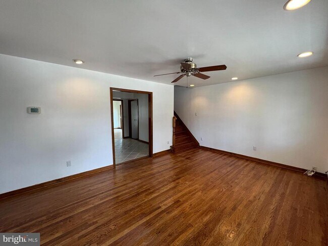 Building Photo - 112 Ferndale Ave