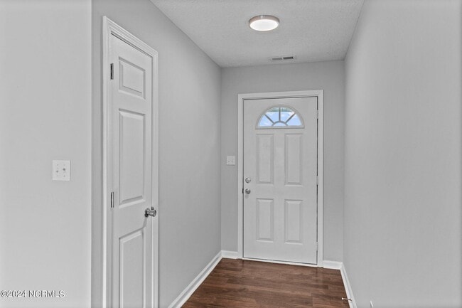 Building Photo - 603 Worth Dr