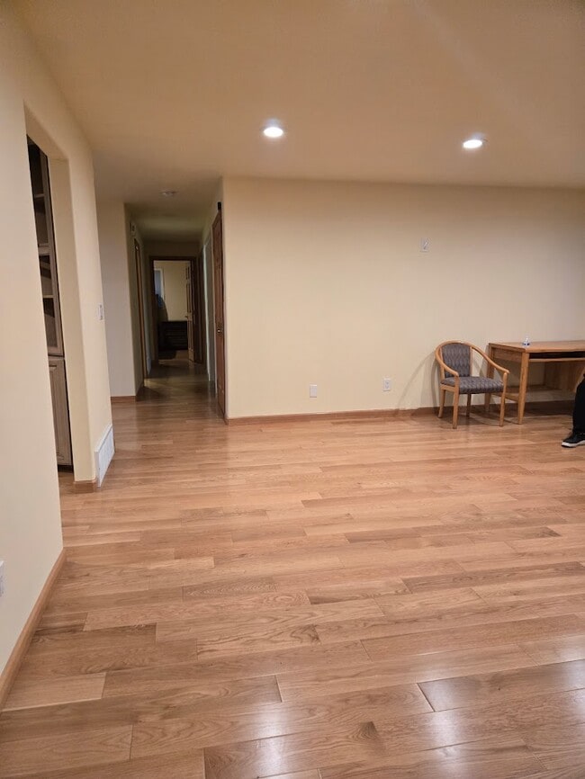 Building Photo - 12830 26th Ave S