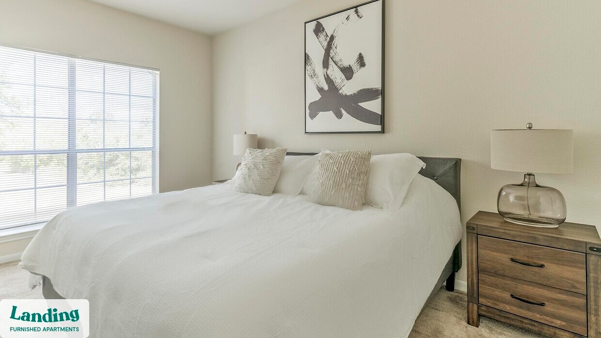 Foto principal - 11144 Fuqua St