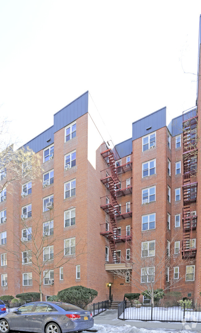 Building Photo - Donner Gardens