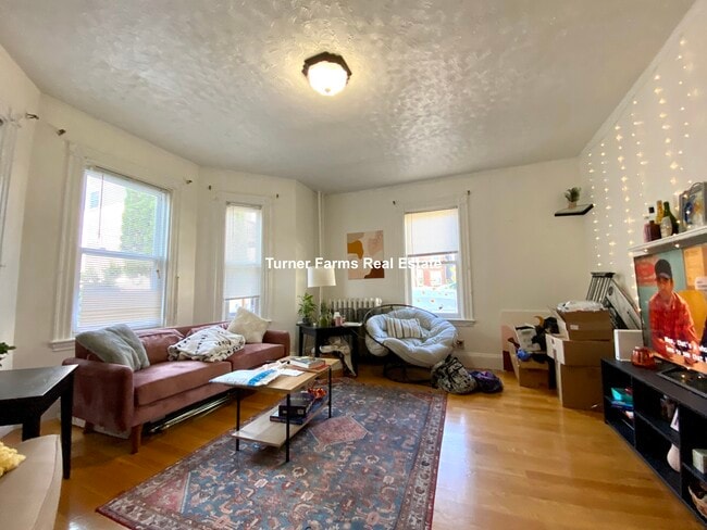 Foto del edificio - 205 Hillside St