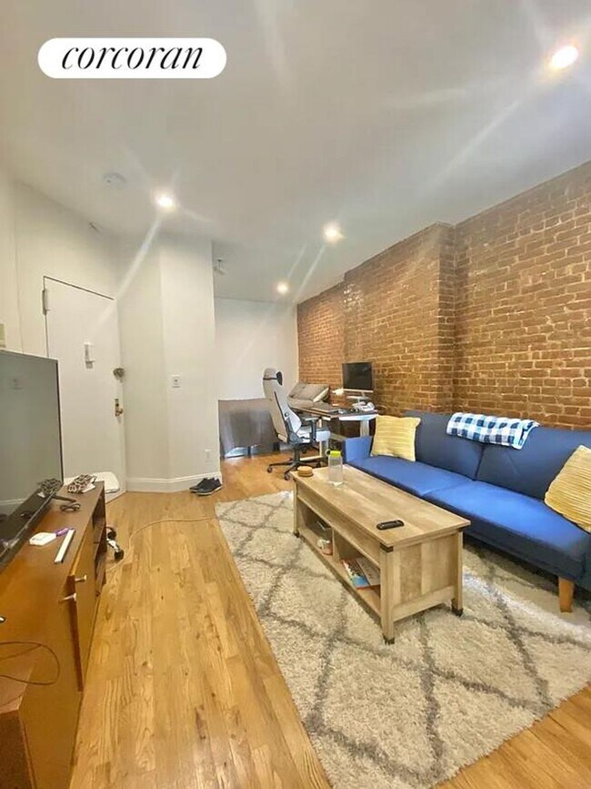Foto del edificio - 509 E 81st St