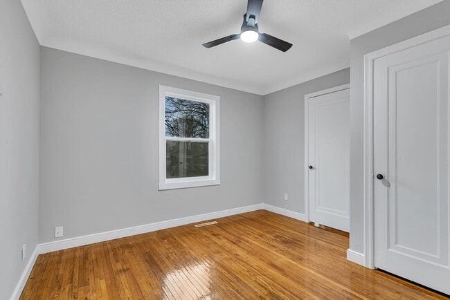 Building Photo - 355 Central Ave N