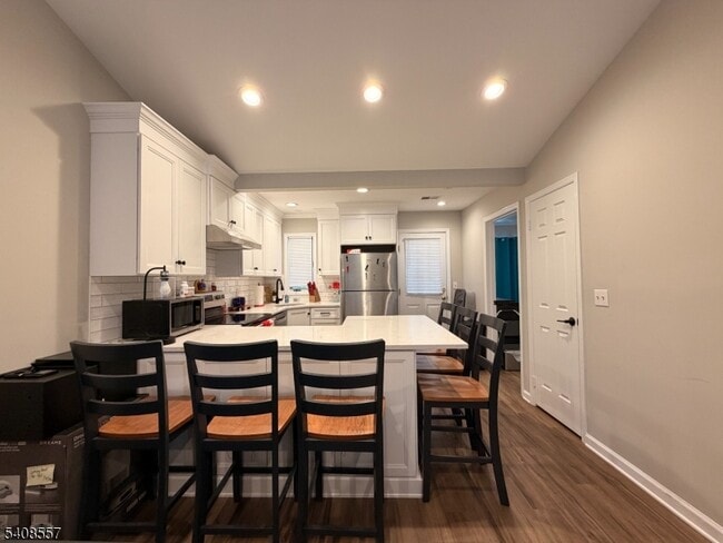 Building Photo - 8 Troon Terrace