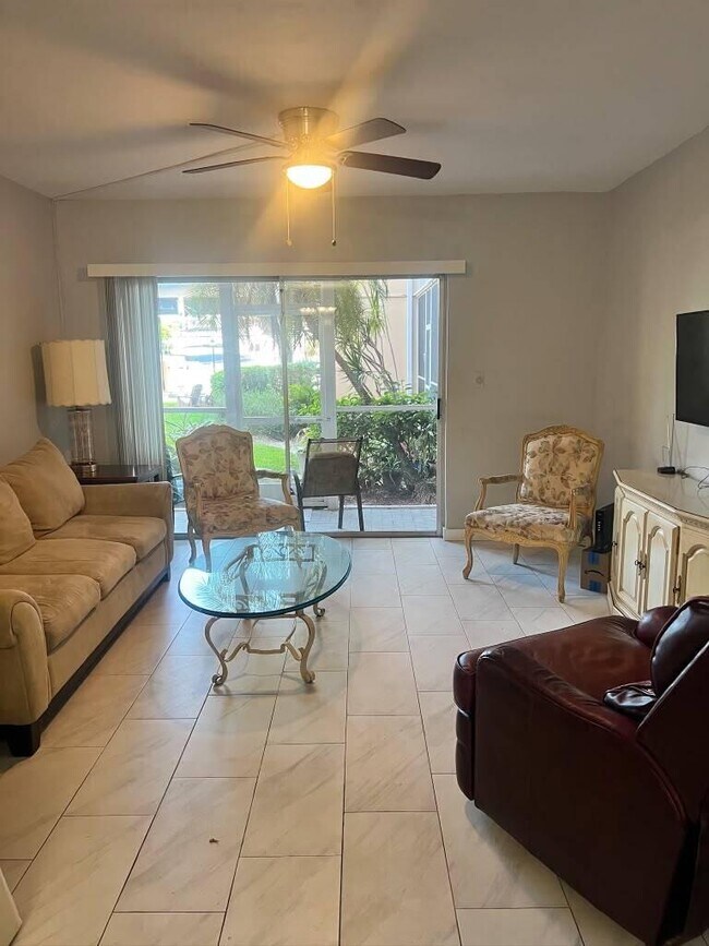 Foto del edificio - 1510 SE 15th St