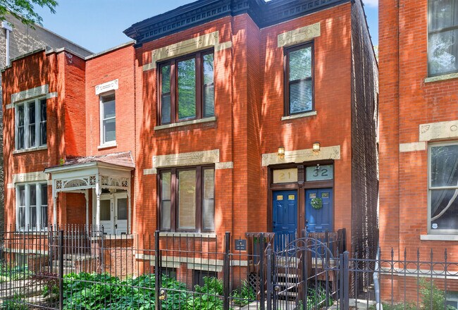 Foto del edificio - 2132 W Potomac Ave
