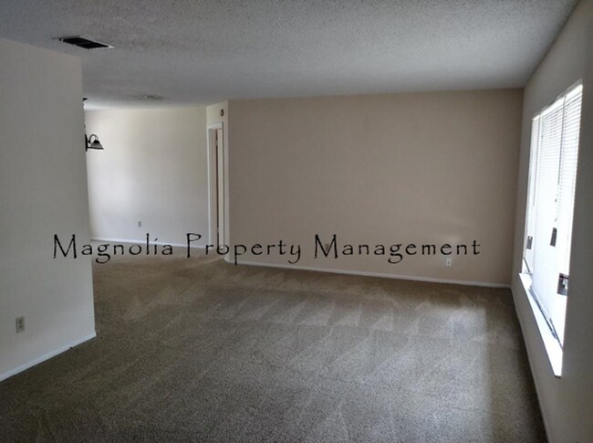 Foto del edificio - 7729 Indian Ridge Trail N