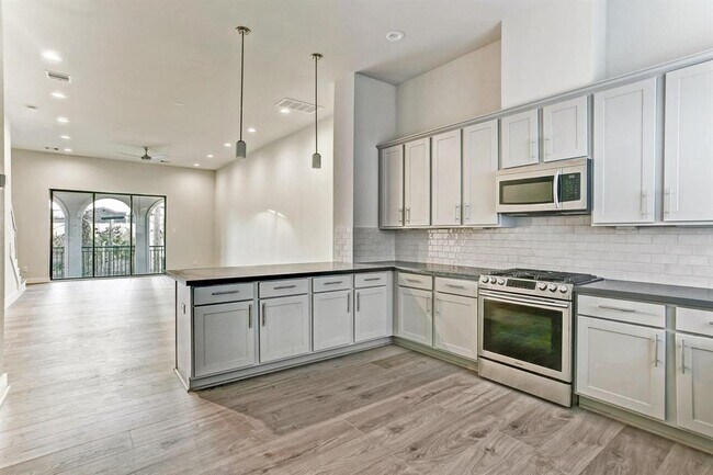 Foto del edificio - 5209 Allen St