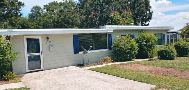 Foto del edificio - 1203 Judy Ave