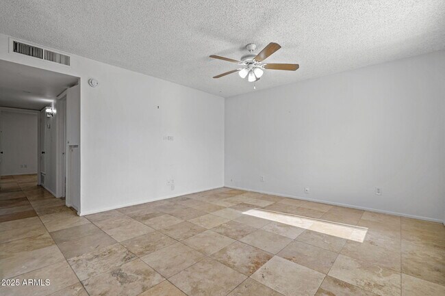 Foto del edificio - 2346 E Shaw Butte Dr