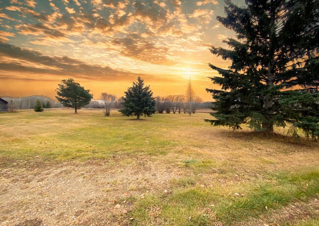 Building Photo - 714035 Range Rd 50