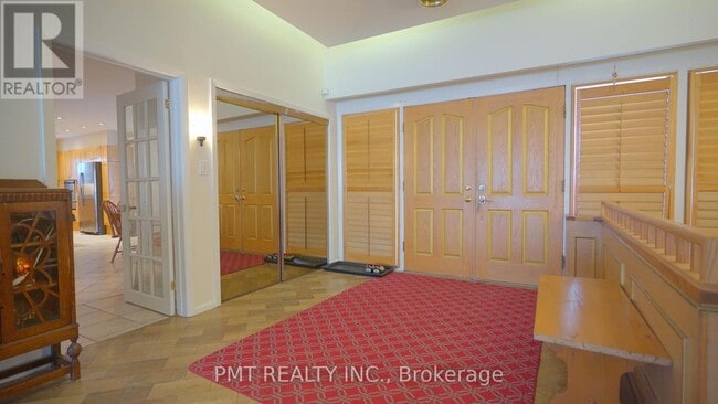 Building Photo - 16 Carousel Ct