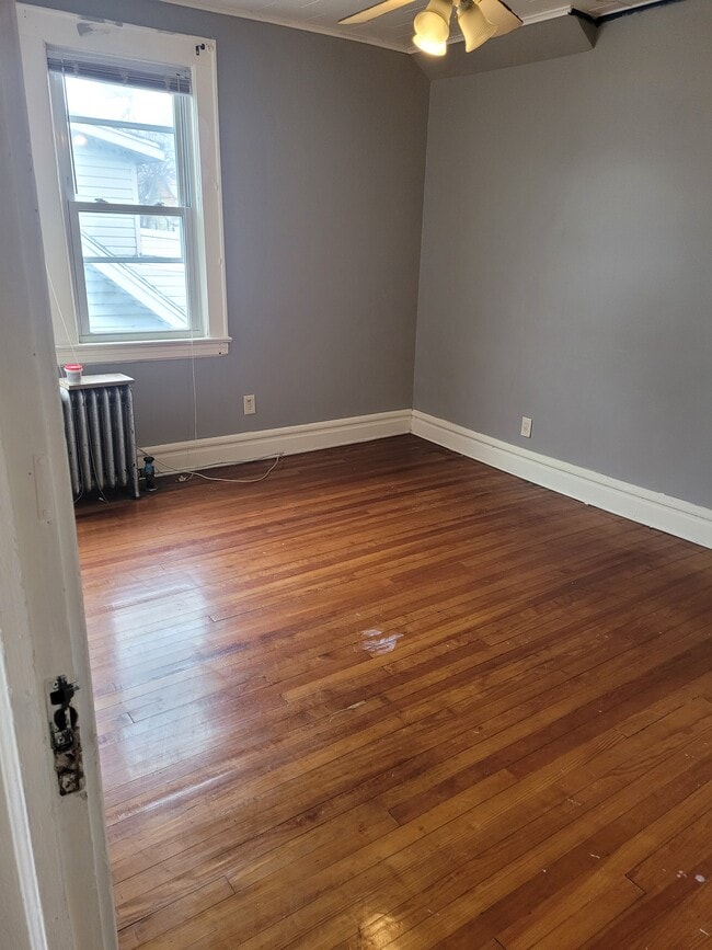 Building Photo - 183 Keer Ave