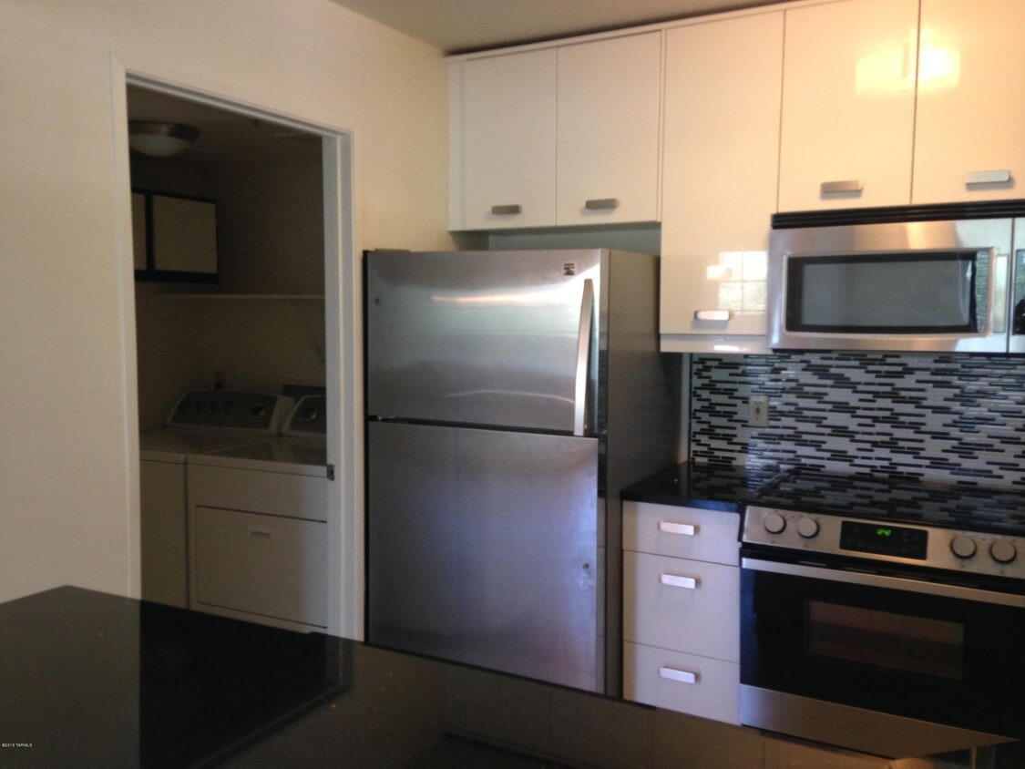 Foto principal - 5751 N Kolb Rd