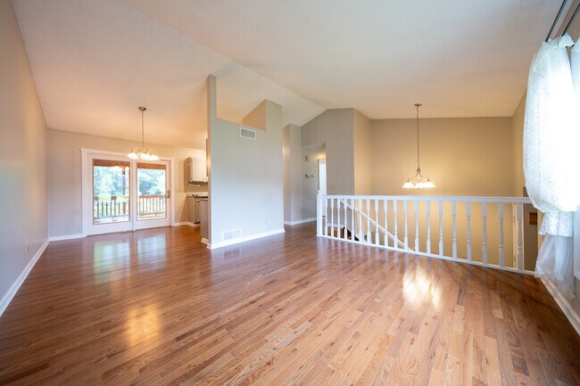 Foto del edificio - 3688 Falcon Way