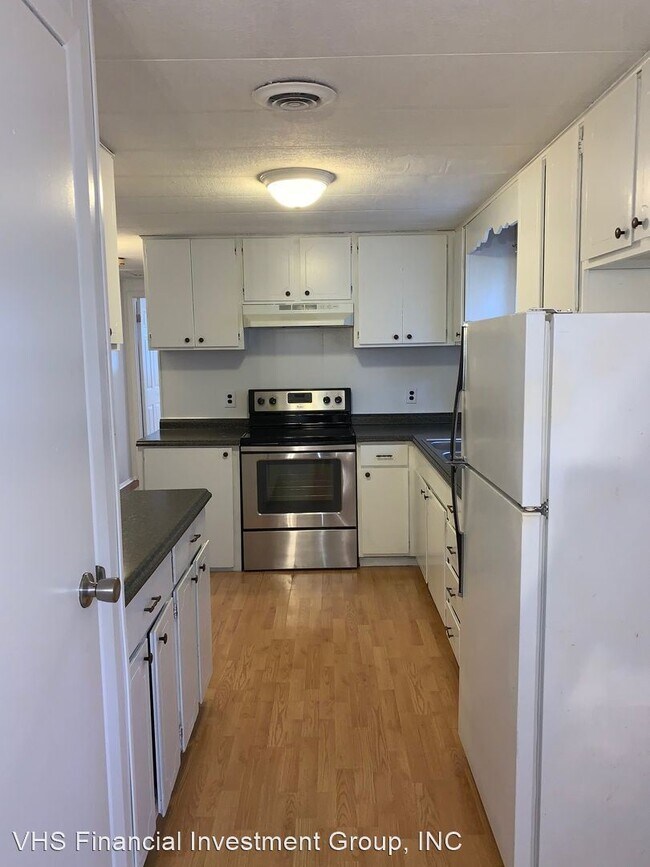 Foto del edificio - 3 br, 1.5 bath House - 709 Lee Road