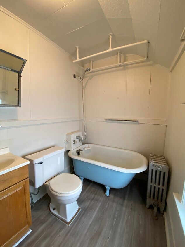 Building Photo - 31 Nutt Ave