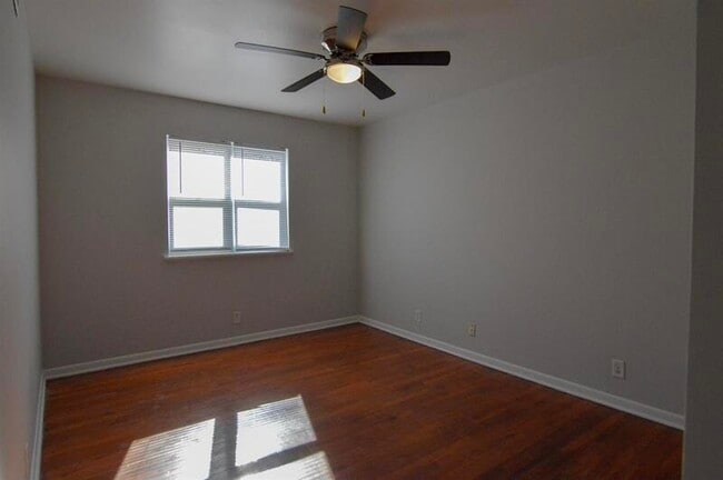 Foto del edificio - 801 N 48th St