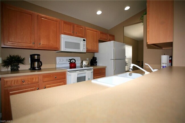 Foto del edificio - 10006 Oakhurst Way