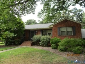 Building Photo - 126 Beverly Rd