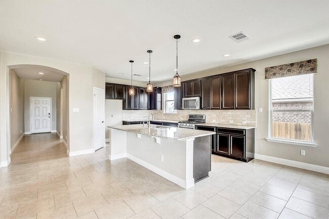 Building Photo - 3433 De Torres Cir