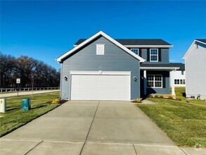 Building Photo - 815 Little Fieldstone Drive