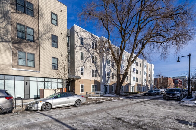 Alternate - Anne M. Lynch Homes at Old Colony