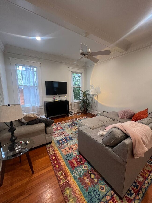 Foto del edificio - 1726 Pine St