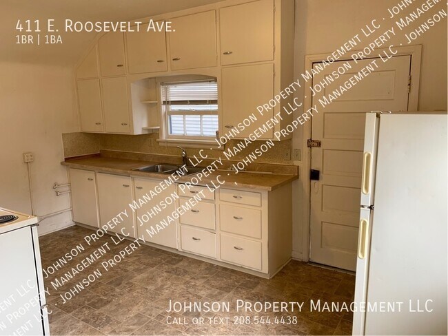 Building Photo - 411 E Roosevelt Ave