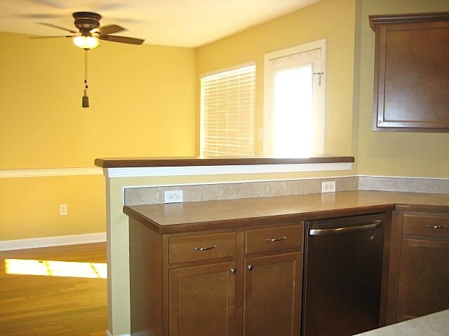 Building Photo - 119 Normandy Dr