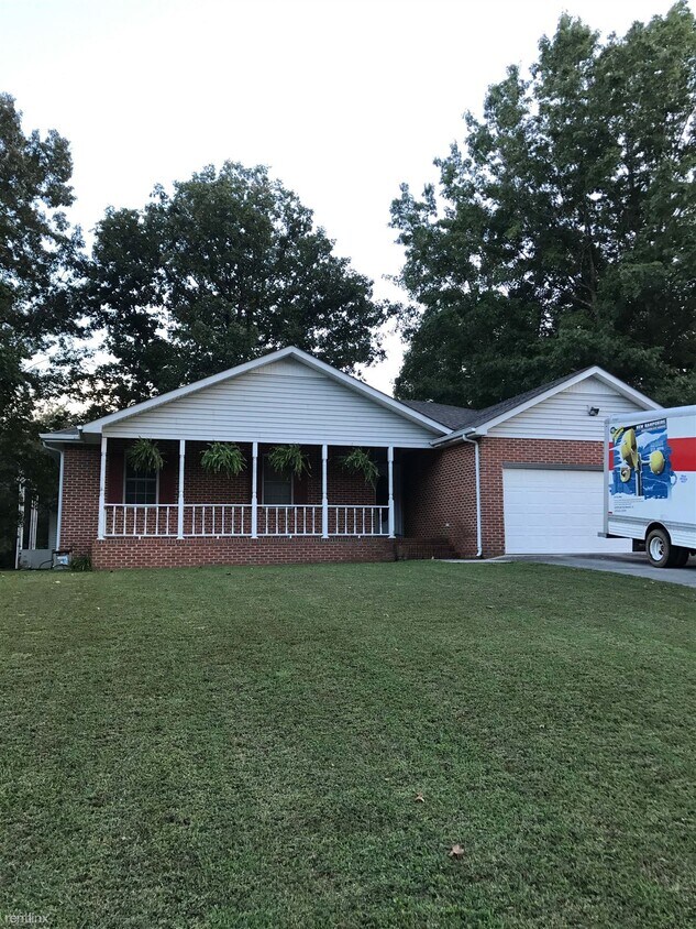 Primary Photo - 3 br, 2 bath House - 108 Jennings Circle