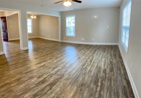Foto del edificio - 415 Lake Edge Ln