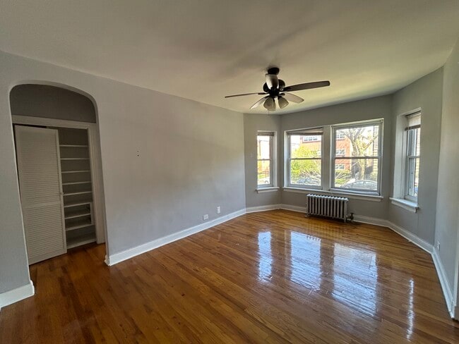 Foto del edificio - 6956 N Ashland Ave